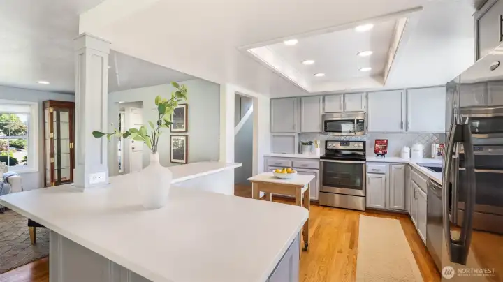 All appliances stay!