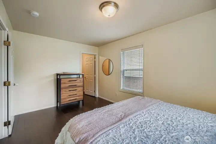 Main floor bedroom with walk-in closet