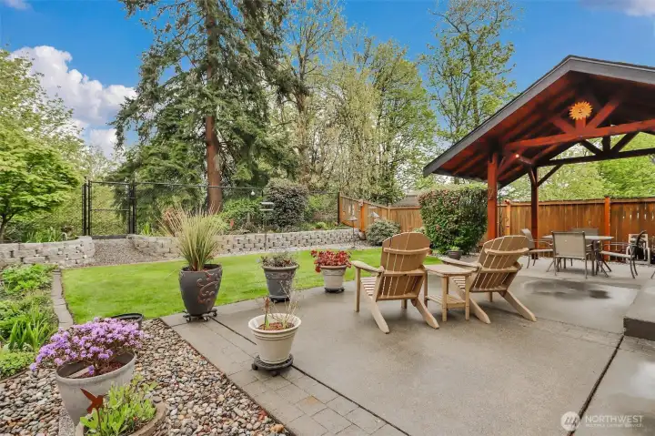 Backing to NGPA and extending beyond the fence line, this property enjoys a peaceful natural setting. The newer, carefully planned fencing with gate maintains openness while inviting nature views into the backyard.