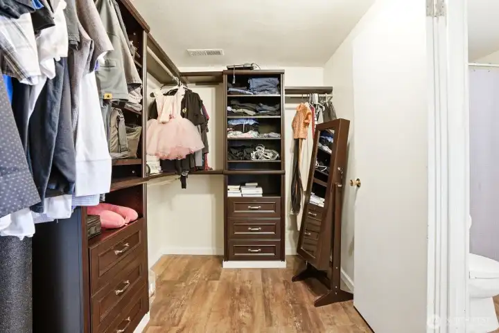 Walk in Closet