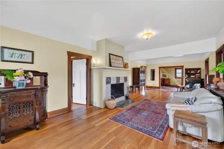Tall ceiling creates spacious feel in the livingroom but cozy with the fireplace Tall ceiling creates spacious feel in the livingroom but cozy with the fireplace