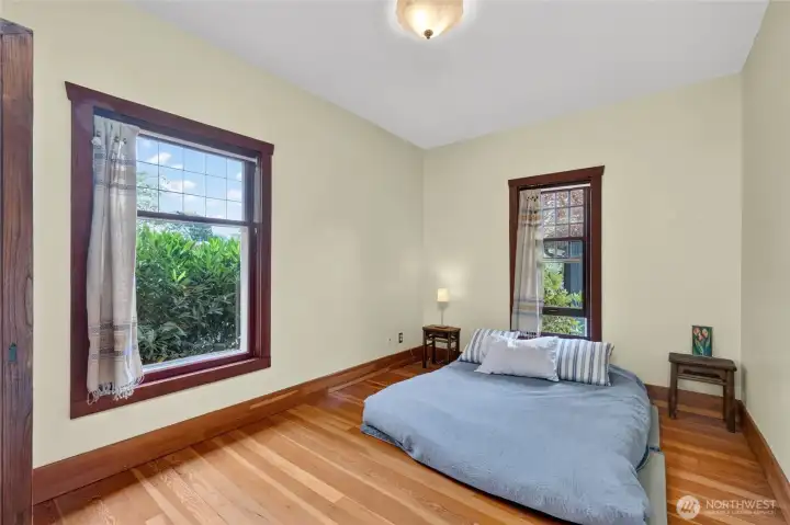 1st bedroom 1st bedroom