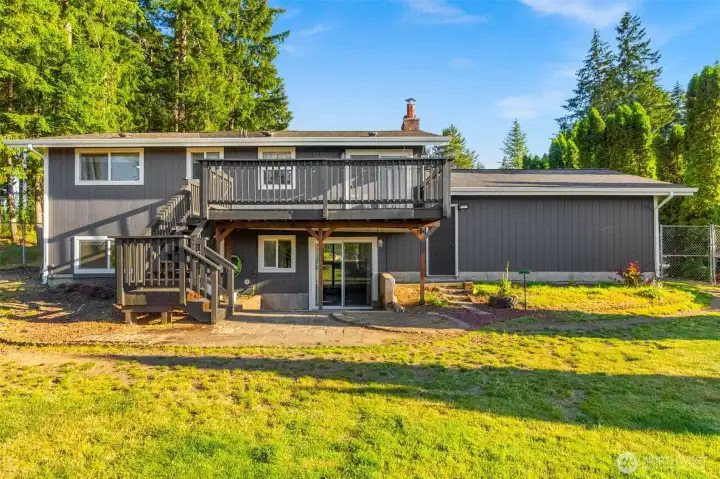 Deck off kitchen for easy backyard grilling, and plenty of room to play! Deck off kitchen for easy backyard grilling, and plenty of room to play!