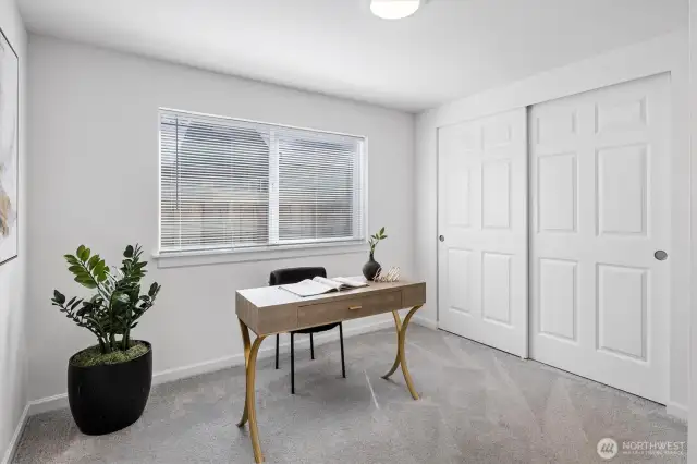 Ground floor bedroom/office space