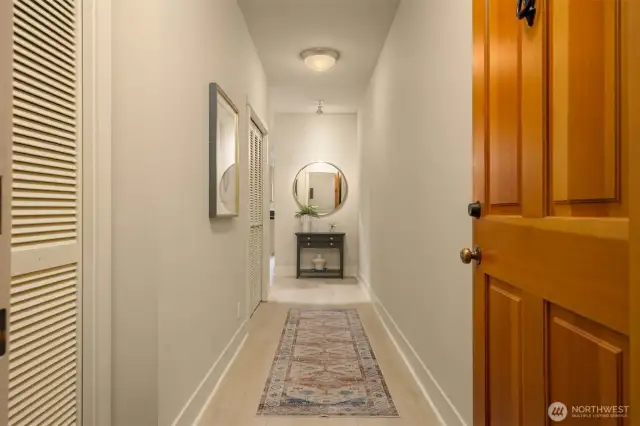 Beautiful FIR entry door to your home. Welcome home!