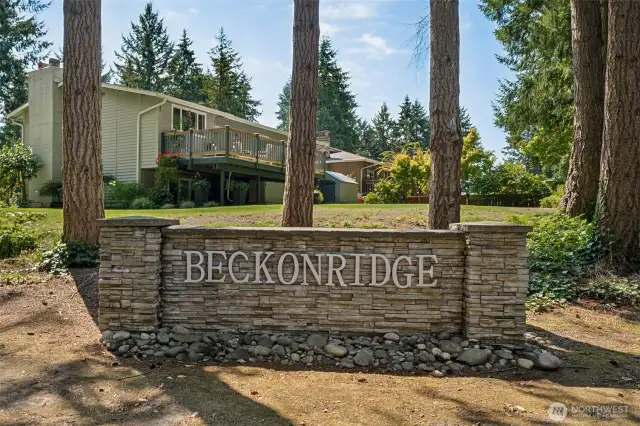 Welcome home to Beckonridge!  The community features, walking trails, pool, walking distance to Chambers Bay, Curran Apple Orchard, parks, Trader Joes, Wholefoods and more!!