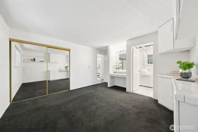 3/4 bath off of primary.