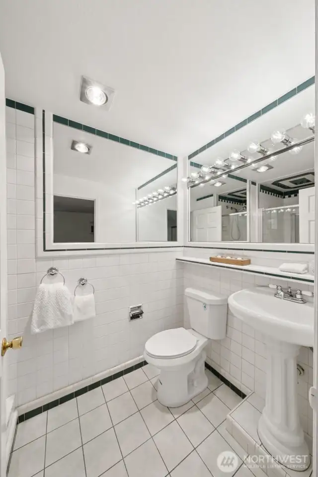 3/4 bath off of primary.