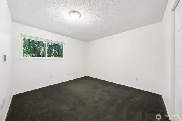 Another angle of the 2nd bedroom.