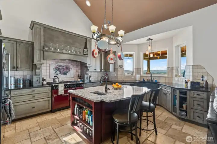 Gourmet kitchen