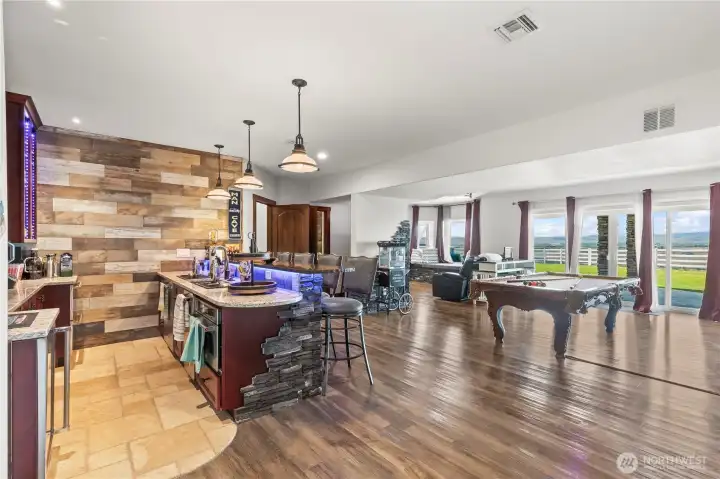Lower level daylight basement rec room and full ball