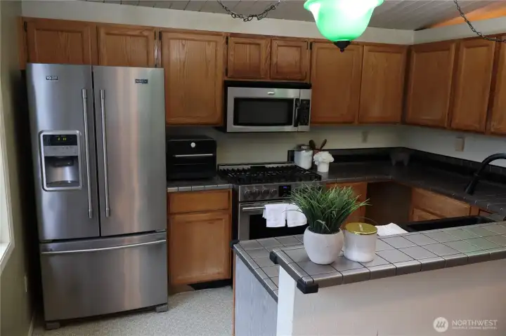 Stainless steel appliances. Stainless steel appliances.