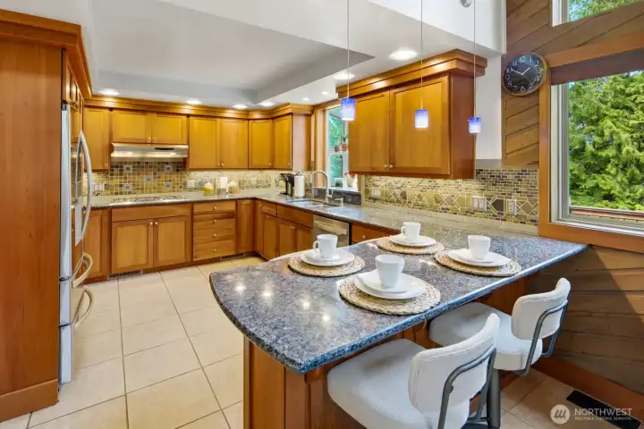Double-sided breakfast bar