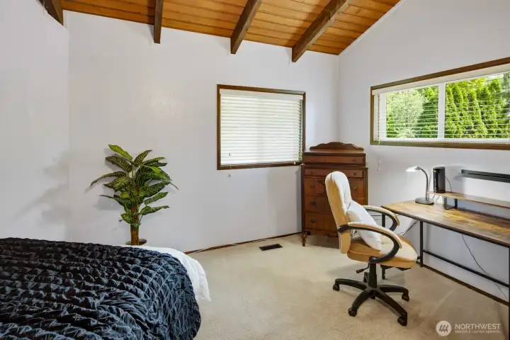 Main level guest room