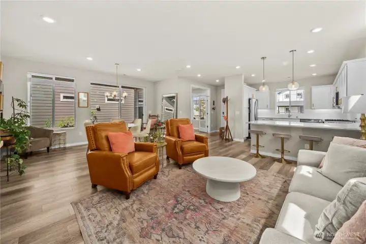 This open layout with beautiful much natural light.