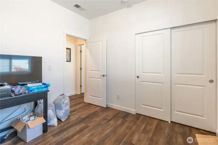 3RD BED OR HOME OFFICE