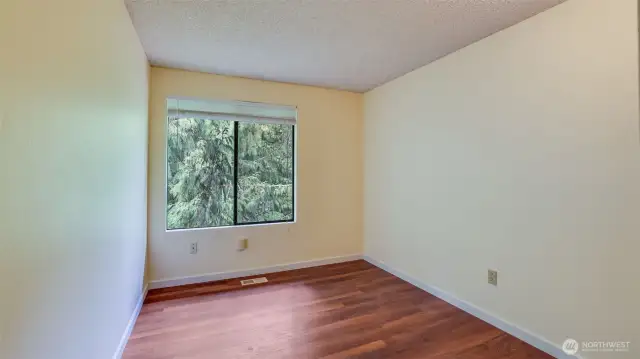 Upstairs guest bedroom #1
