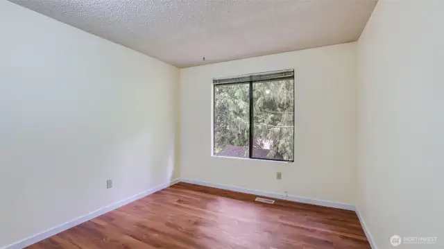 Upstairs guest bedroom #2