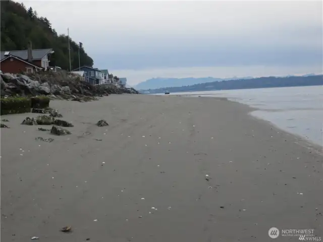 Lots of beaches to enjoy beach combing & clamming.