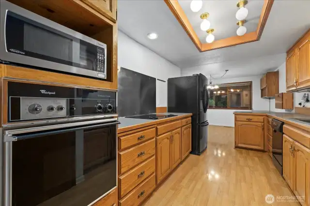 All appliances stay.