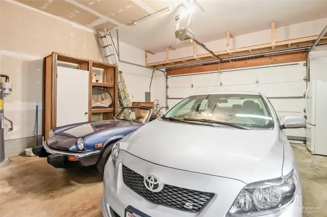 Attached 2 car garage