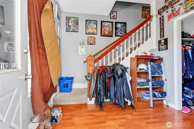 This home is a diamond in the rough and the pics are what it currently looks like. Cleaned up and decluttered, this home can be a showcase again.