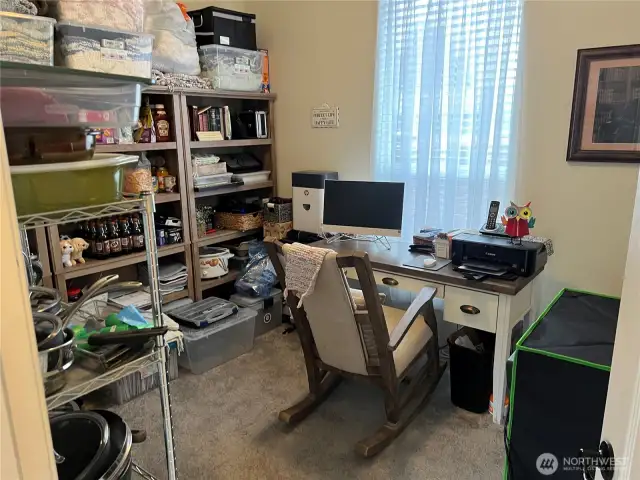 Second bedroom.