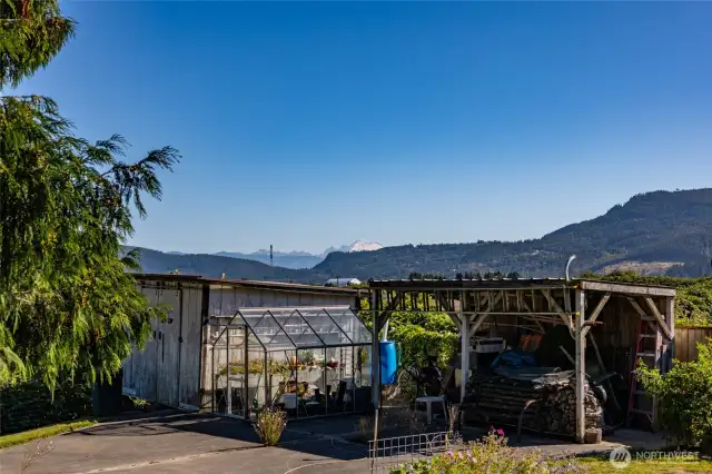 Imagine waking up to views of Mount Baker every day!