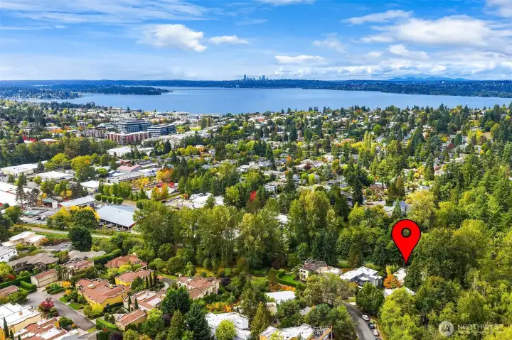Kirkland's Best Schools, including Peter Kirk Elementary, & Kirkland Middle School, just a stone's throw away