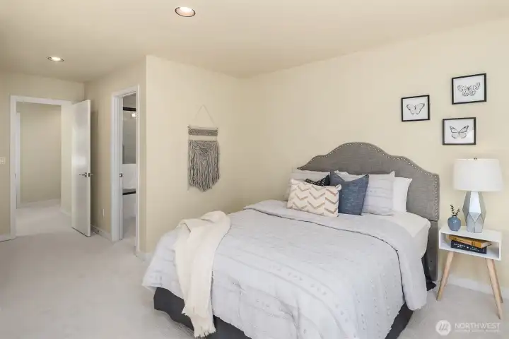 Upper Level Spare Bedroom w/Ensuite