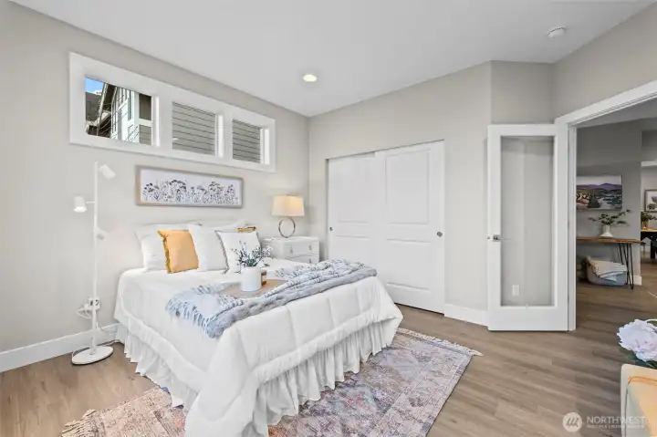 Perfect for an office as well with the glass door into the foyer