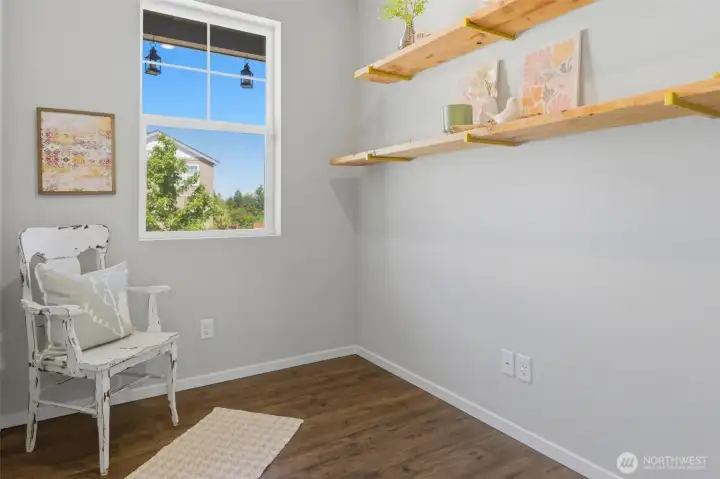 bonus/office room