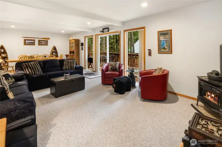 Plenty of space to relax and entertain.