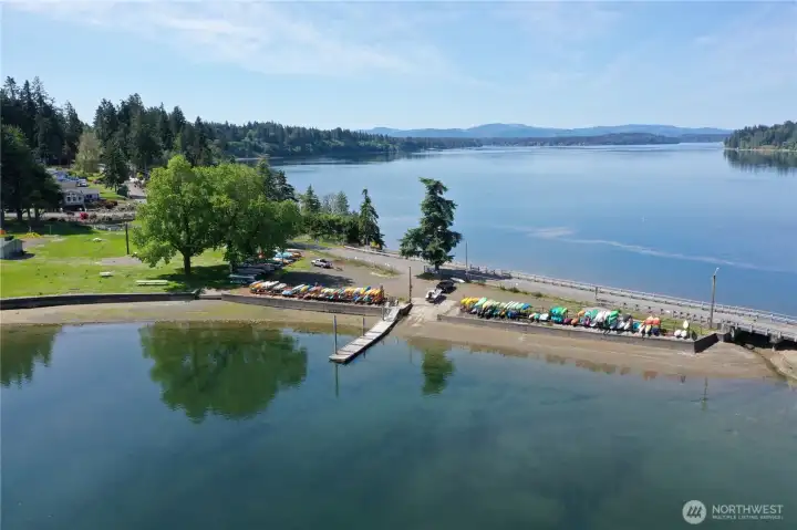 Carlyon Beach Community boat launch and Kyak storage