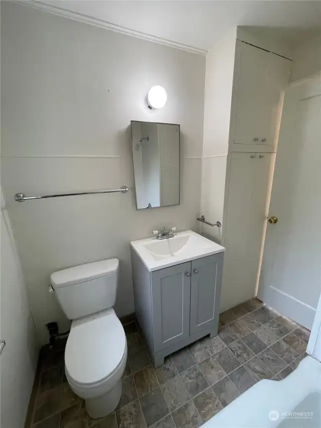 732 Bathroom