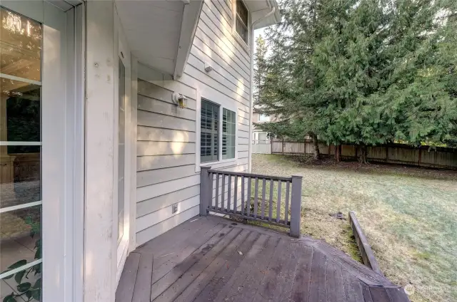 Small deck outside kitchen dining room