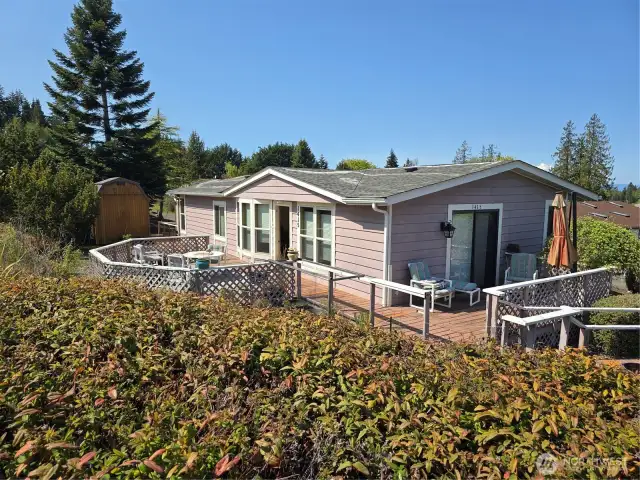 Southern view of Front & Large deck