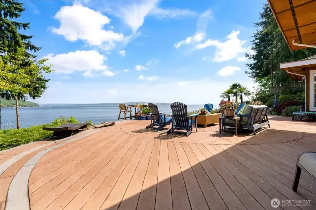 Custom designed “Trex” back deck for easy maintenance.