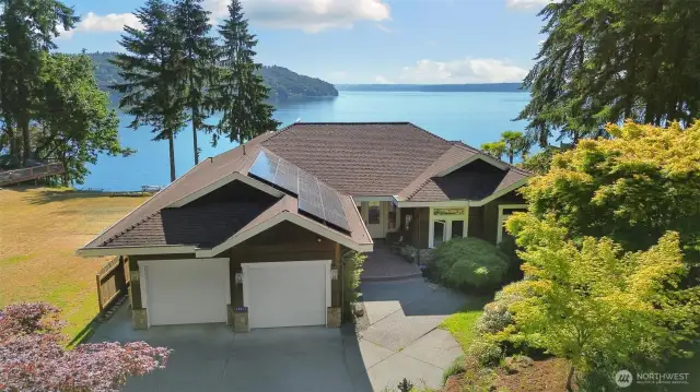Perfectly situated for the best views on a high bluff.
