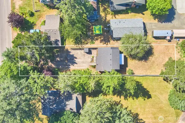 Extra long lot, 225 ft