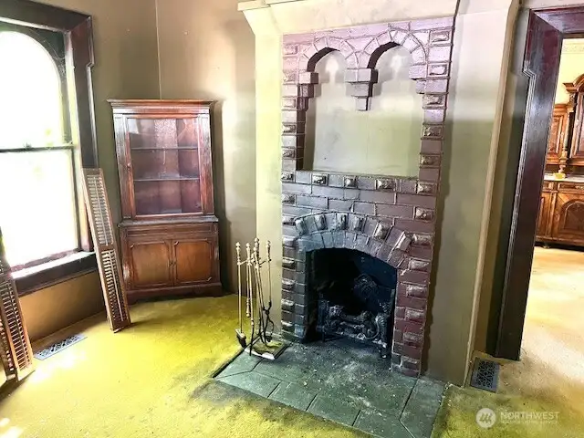 Unique hearth