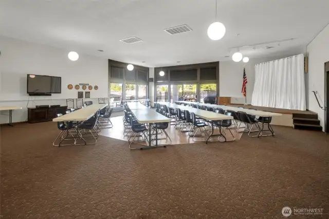 Banquet hall/meeting room.