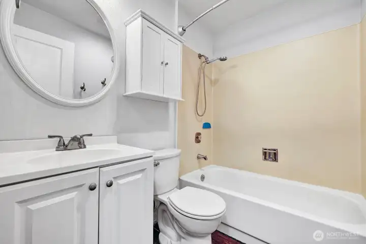 Main bathroom.