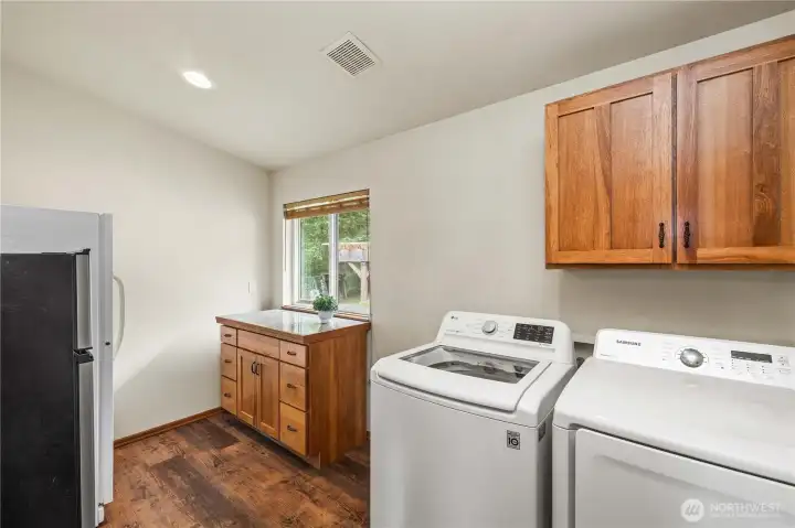 Washer and Dryer to Convey