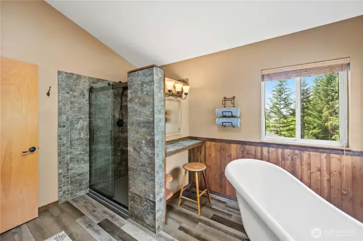 Fully Remodeled Bathroom