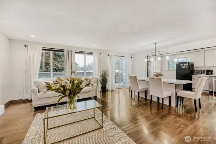 Living/Dinning Area.