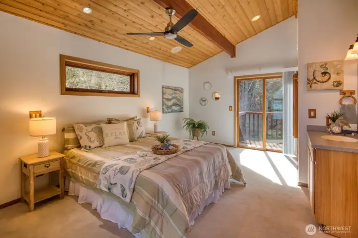 Light and bright Primary Bedroom