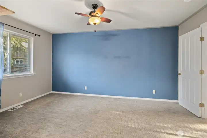 Primary suite unstaged.