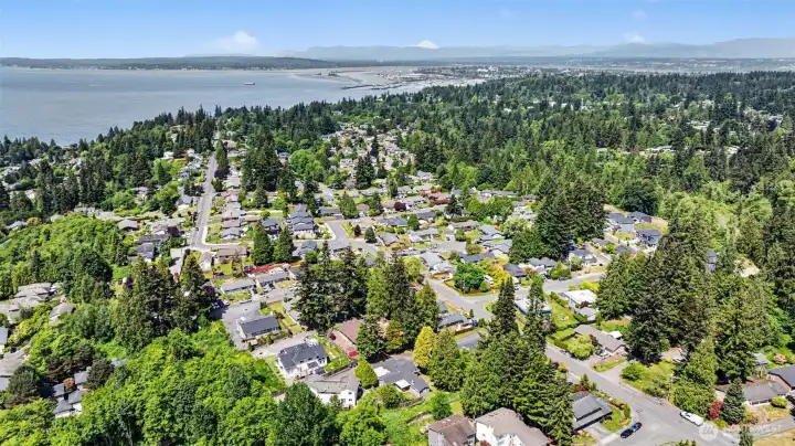 Centrally located just minutes from transit, shopping, restaurants, parks, and more.