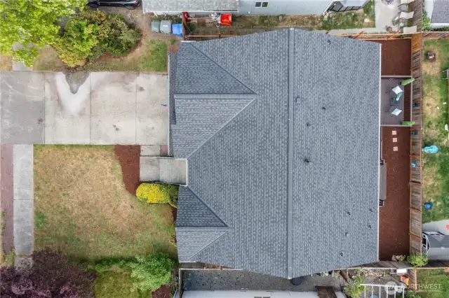 overview of lot. Newer roof.